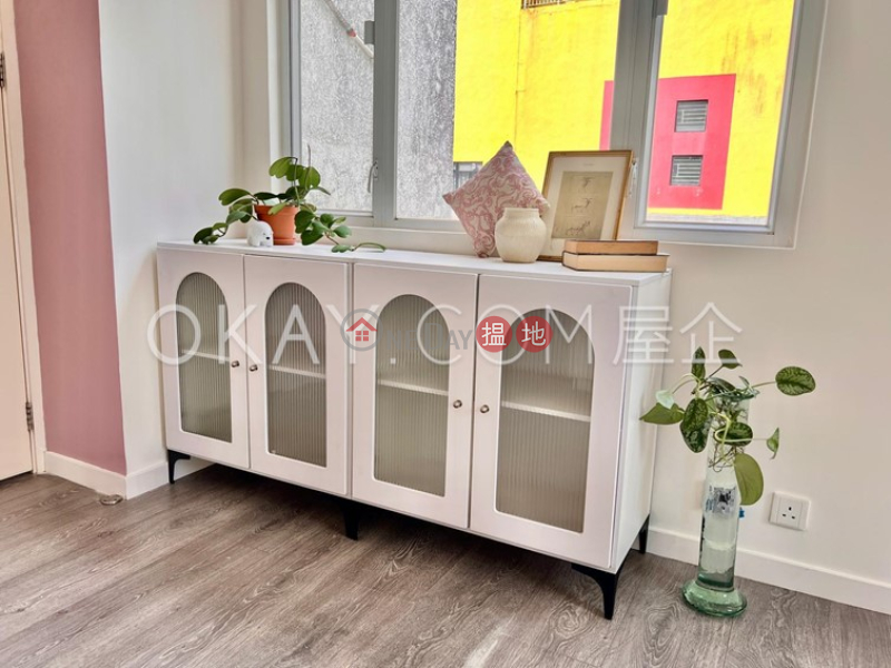HK$ 25,000/ month | Kin On Building, Wan Chai District Cozy 1 bedroom on high floor with rooftop | Rental