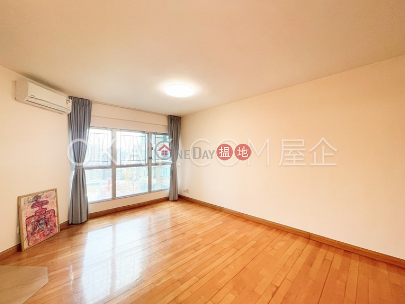 Property Search Hong Kong | OneDay | Residential Rental Listings Charming 3 bedroom in Kowloon Station | Rental