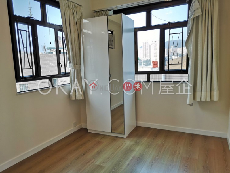 HK$ 30,000/ month East Garden | Wan Chai District Tasteful 3 bedroom with balcony & parking | Rental
