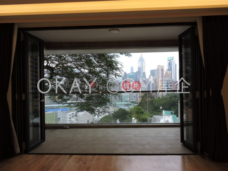 Gorgeous 3 bedroom with balcony & parking | Rental | 18-20 Happy View Terrace 樂景臺18-20號 Rental Listings