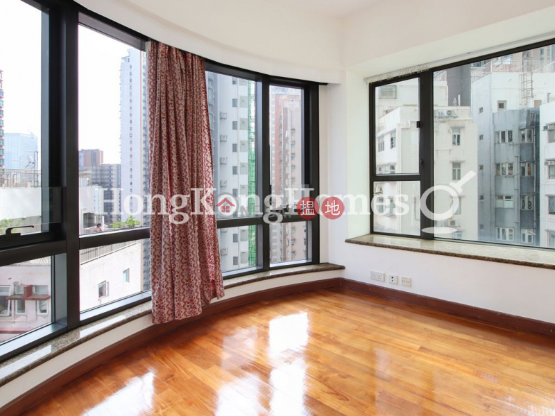 HK$ 35,000/ month Palatial Crest Western District, 3 Bedroom Family Unit for Rent at Palatial Crest