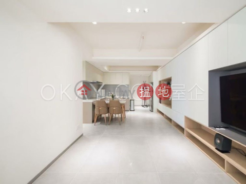 Rare 2 bedroom in Central | For Sale, GLENEALY TOWER 華昌大廈 | Central District (OKAY-S58305)_0