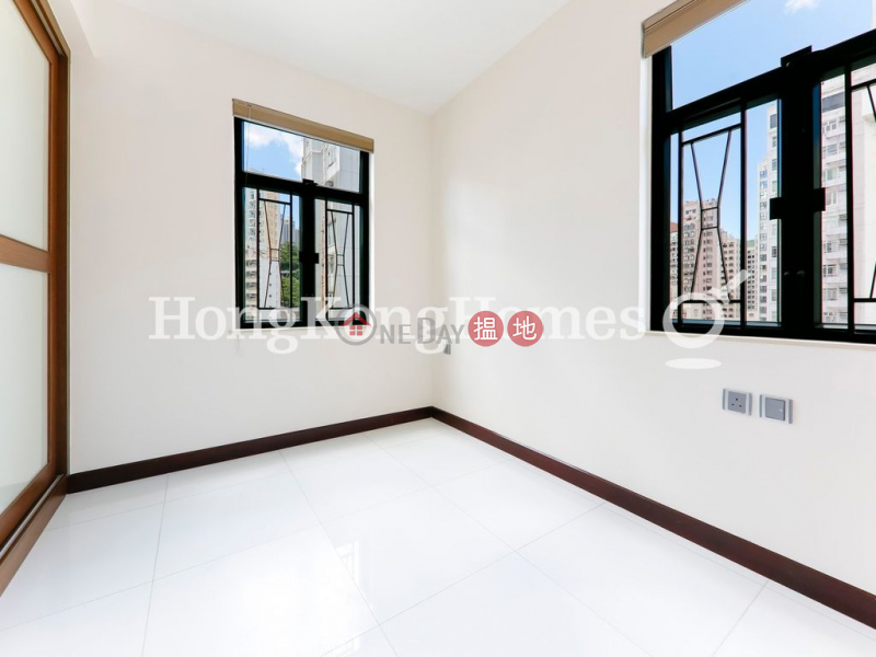 HK$ 30,000/ month King Inn Mansion | Wan Chai District, 3 Bedroom Family Unit for Rent at King Inn Mansion