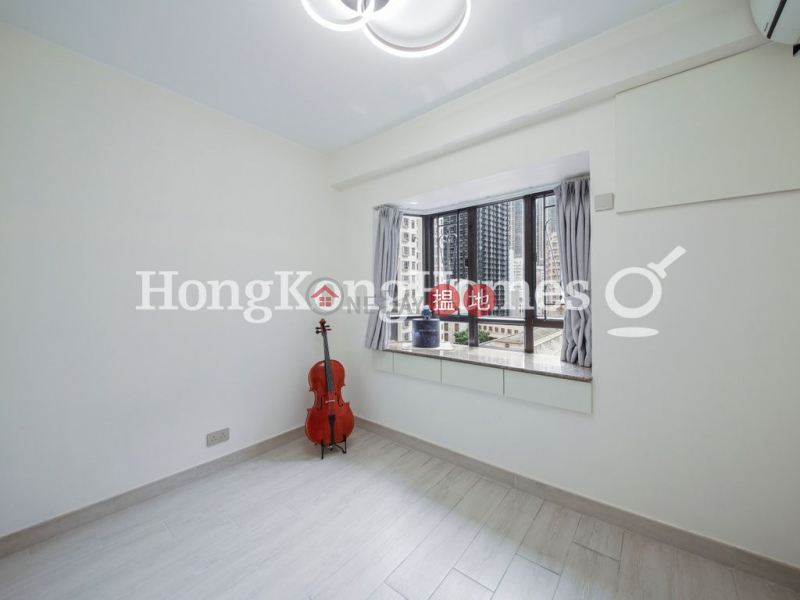3 Bedroom Family Unit for Rent at Kwong Fung Terrace 163 Third Street | Western District Hong Kong | Rental, HK$ 37,000/ month