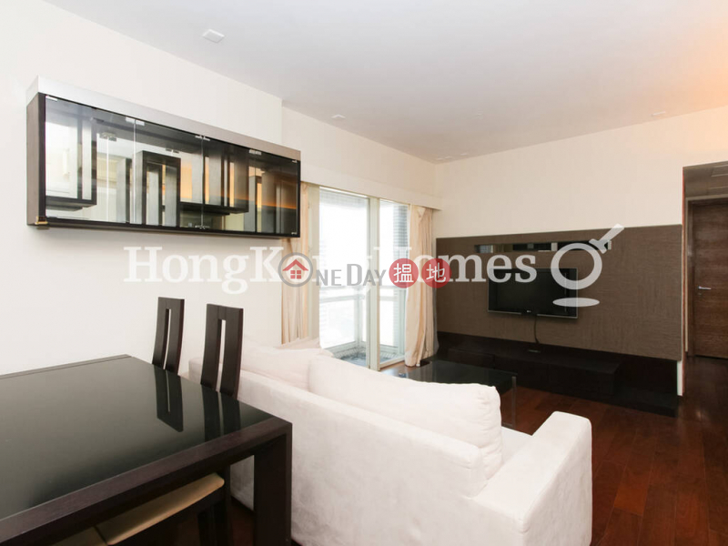 3 Bedroom Family Unit for Rent at Centrestage | Centrestage 聚賢居 Rental Listings