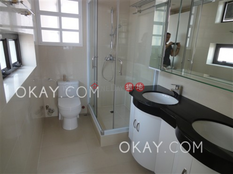 Efficient 3 bed on high floor with balcony & parking | Rental | Dragon View 龍景樓 Rental Listings