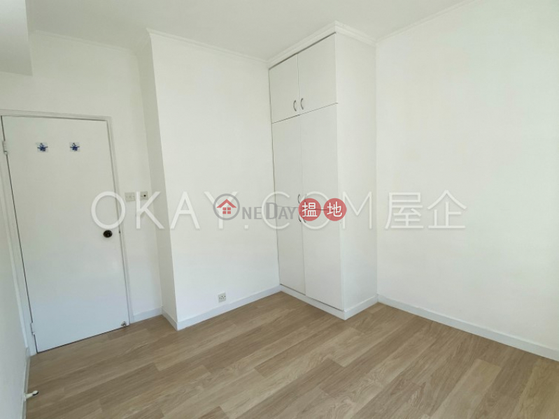 HK$ 41,000/ month, Hillsborough Court | Central District, Nicely kept 2 bedroom with parking | Rental