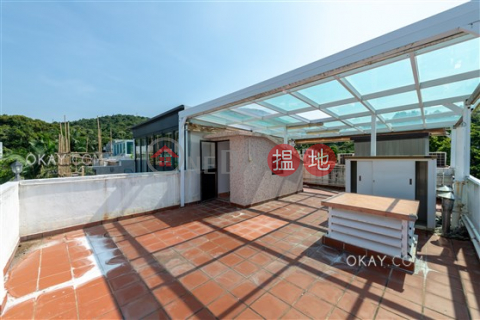Nicely kept house with parking | For Sale | Hong Hay Villa 康曦花園 _0