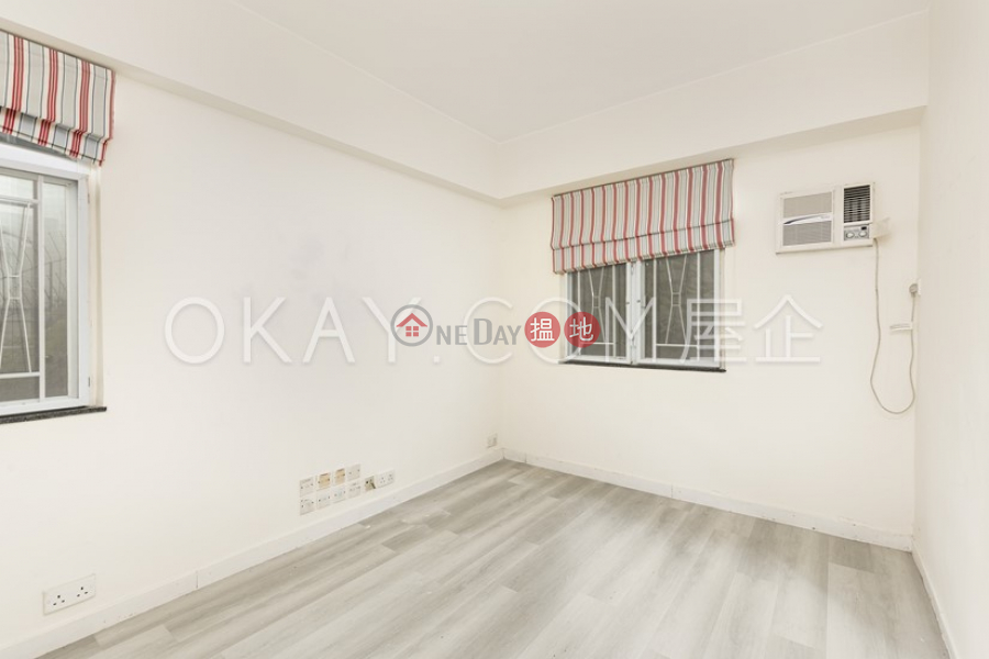 HK$ 65,000/ month | Skyline Mansion, Western District, Stylish 4 bedroom with balcony | Rental