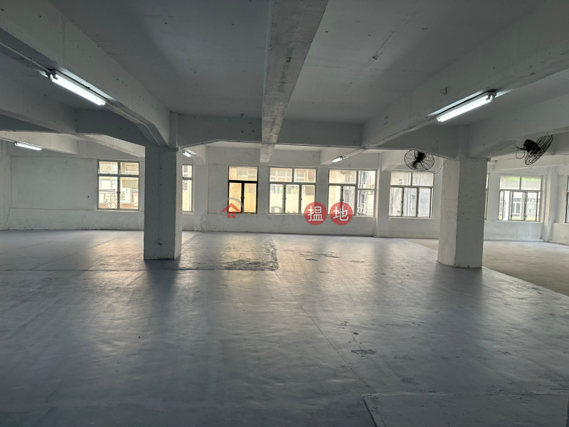 HK$ 19M | Wah Lung Industrial Building | Tsuen Wan, Tsuen Wan Wah Lung Industrial Building: The best selling price for whole building, clean and newly decorated, available for both rent and sale
