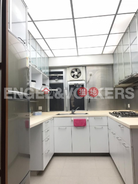 3 Bedroom Family Flat for Sale in North Point | Kent Mansion 康德大廈 Sales Listings