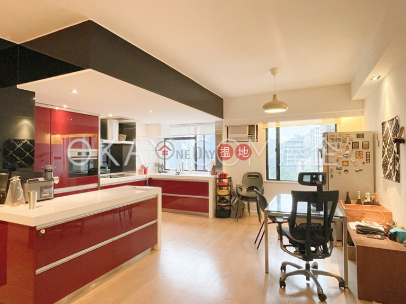Gorgeous 3 bedroom in Mid-levels West | For Sale | Robinson Heights 樂信臺 Sales Listings