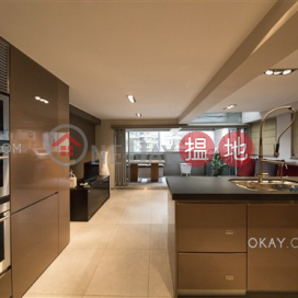 Gorgeous 1 bedroom on high floor with terrace | Rental | Luckifast Building 其發大廈 _0