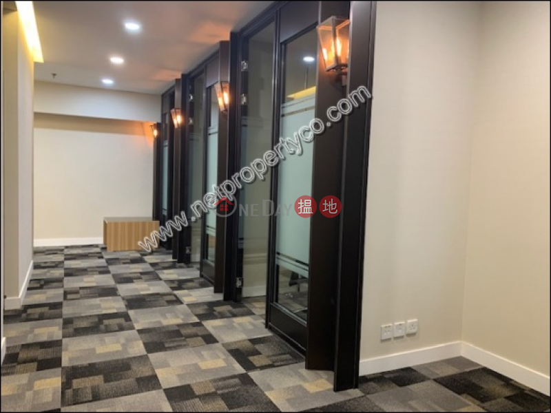 Wall Street furnished office | 26 Harbour Road | Wan Chai District | Hong Kong | Rental HK$ 90,000/ month