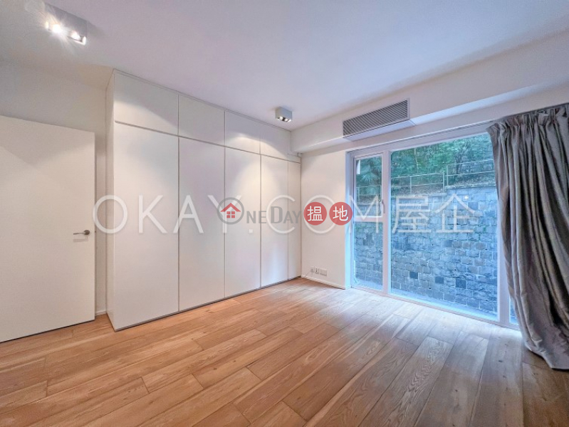Unique 3 bedroom with parking | For Sale, Yee Lin Mansion 彝年大廈 Sales Listings | Western District (OKAY-S93792)