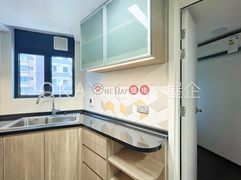 HK$ 55,500/ month, C.C. Lodge | Wan Chai District Tasteful 3 bedroom with parking | Rental