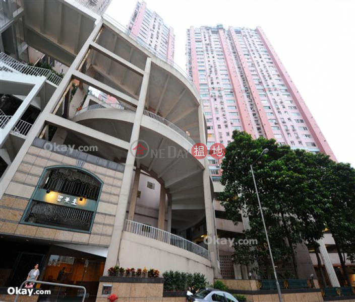 HK$ 23M Evelyn Towers, Eastern District | Efficient 3 bedroom on high floor with parking | For Sale