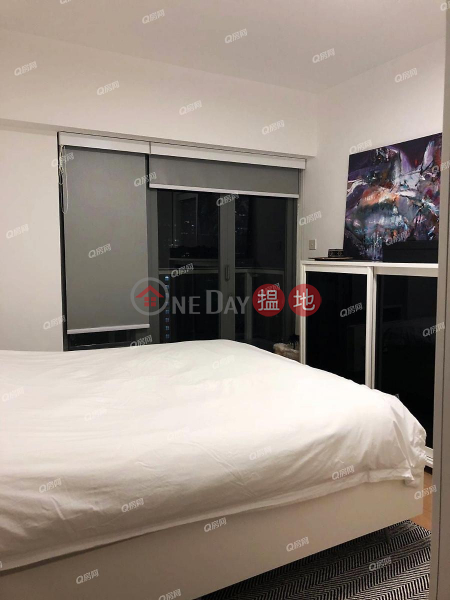 HK$ 25M | Centre Point, Central District Centre Point | 3 bedroom High Floor Flat for Sale