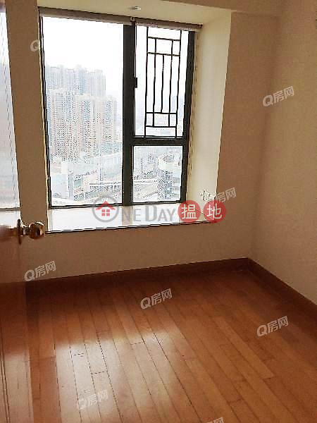 Central Park Park Avenue | 3 bedroom Low Floor Flat for Sale, 18 Hoi Ting Road | Yau Tsim Mong Hong Kong Sales | HK$ 29.8M