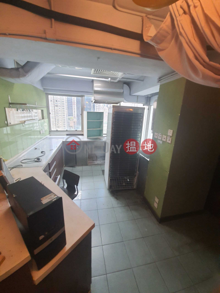 電話: 98755238-99軒尼詩道 | 灣仔區|香港出租-HK$ 31,300/ 月
