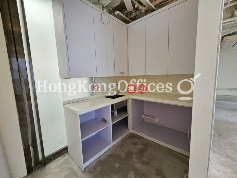 Office Unit for Rent at 41 Heung Yip Road | 41 Heung Yip Road 香葉道41號 Rental Listings