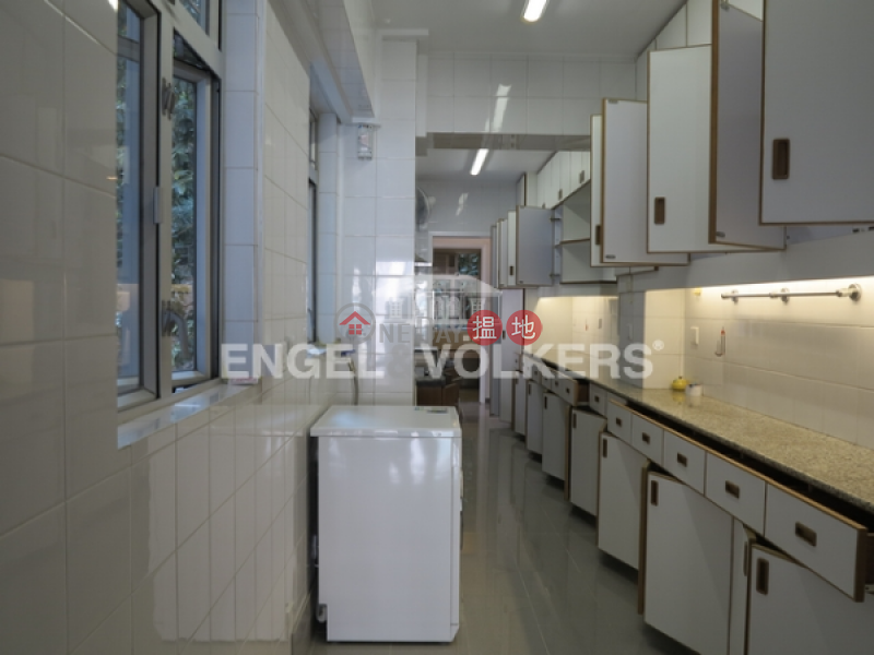 HK$ 70,000 Alpine Court Western District, 3 Bedroom Family Flat for Sale in Mid Levels - West