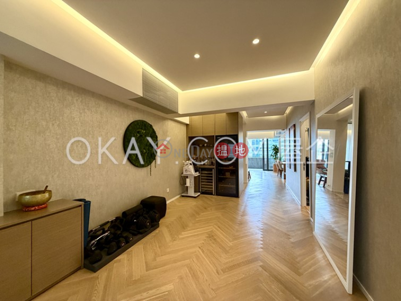 崇華大廈-中層-住宅出租樓盤|HK$ 83,000/ 月