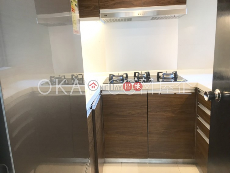 HK$ 31,000/ month Casa Bella | Central District, Stylish 2 bedroom in Mid-levels West | Rental
