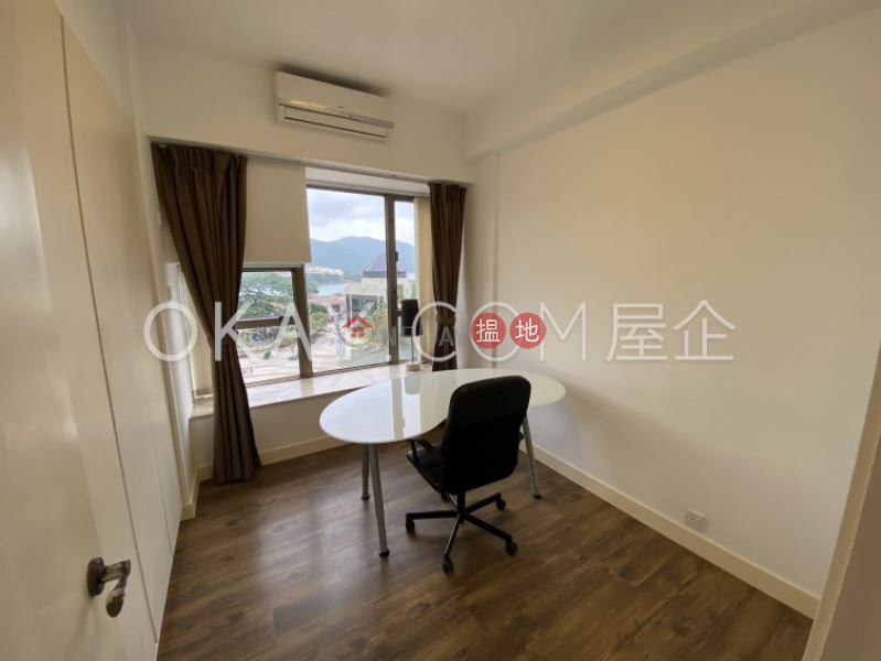 HK$ 8M Discovery Bay Plaza / DB Plaza | Lantau Island Unique 2 bedroom with sea views & balcony | For Sale