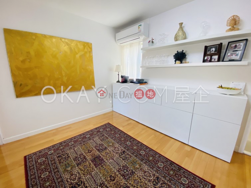 HK$ 55,000/ month | Wing Hong Mansion, Central District Efficient 3 bedroom with balcony & parking | Rental