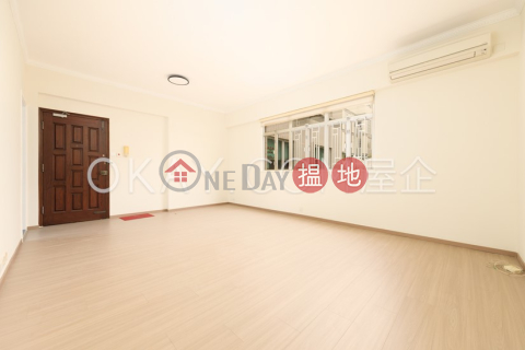 Charming 3 bedroom with parking | For Sale | Bisney Villas 冠冕臺5-13號 _0