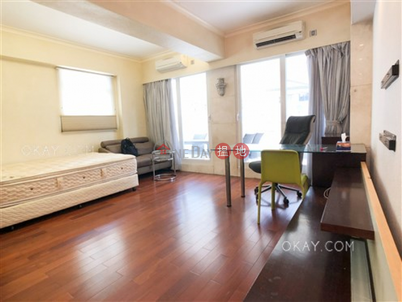 Elegant with terrace in Western District | For Sale, 2 Sai Cheung Street | Western District | Hong Kong Sales HK$ 10.8M