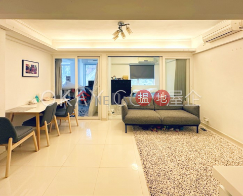 Tasteful 2 bedroom in Sheung Wan | For Sale | Po Hing Mansion 寶慶大廈 _0