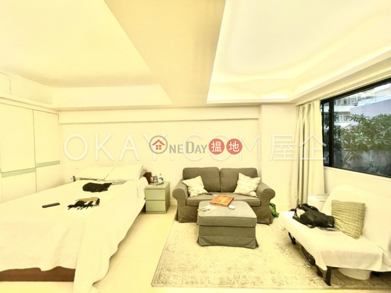 Property Search Hong Kong | OneDay | Residential Sales Listings | Tasteful studio with terrace | For Sale