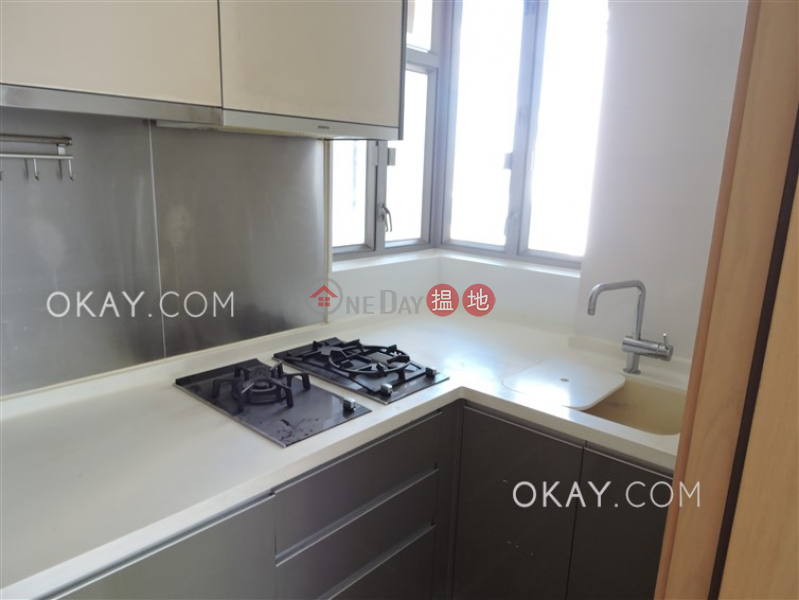 HK$ 35,000/ month, Island Crest Tower 2, Western District, Lovely 2 bedroom on high floor with balcony | Rental
