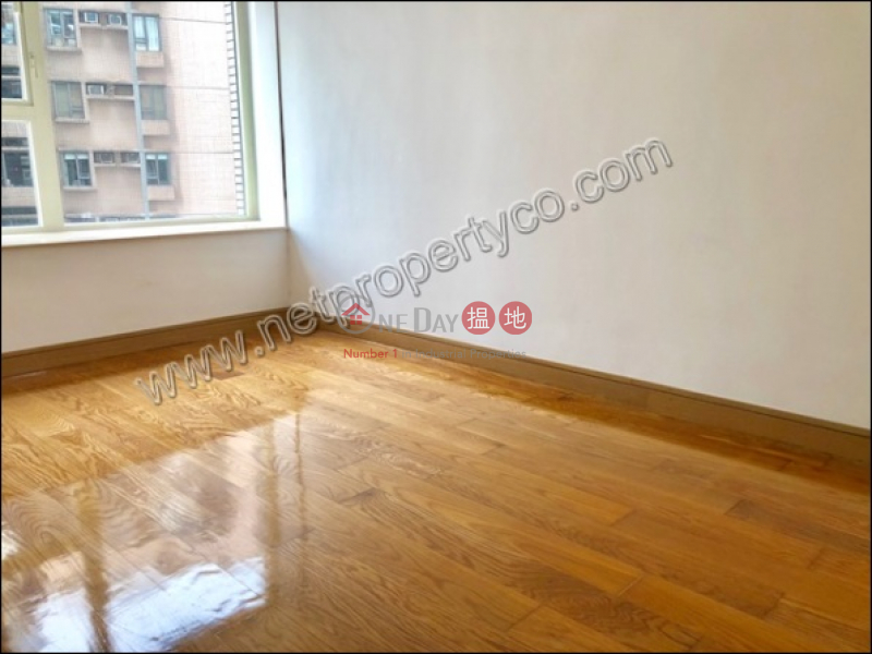 Spacious 3 Bedrooms unit for Rent, Centrestage 聚賢居 Rental Listings | Central District (A052526)
