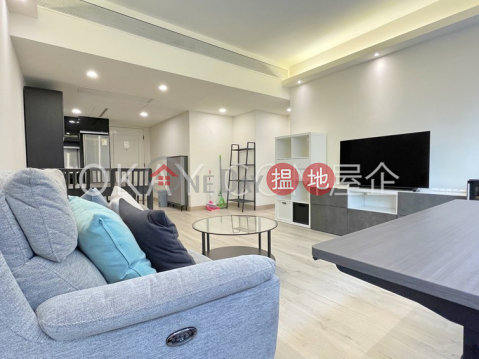 Elegant 1 bedroom on high floor | Rental, Convention Plaza Apartments 會展中心會景閣 | Wan Chai District (OKAY-R82203)_0