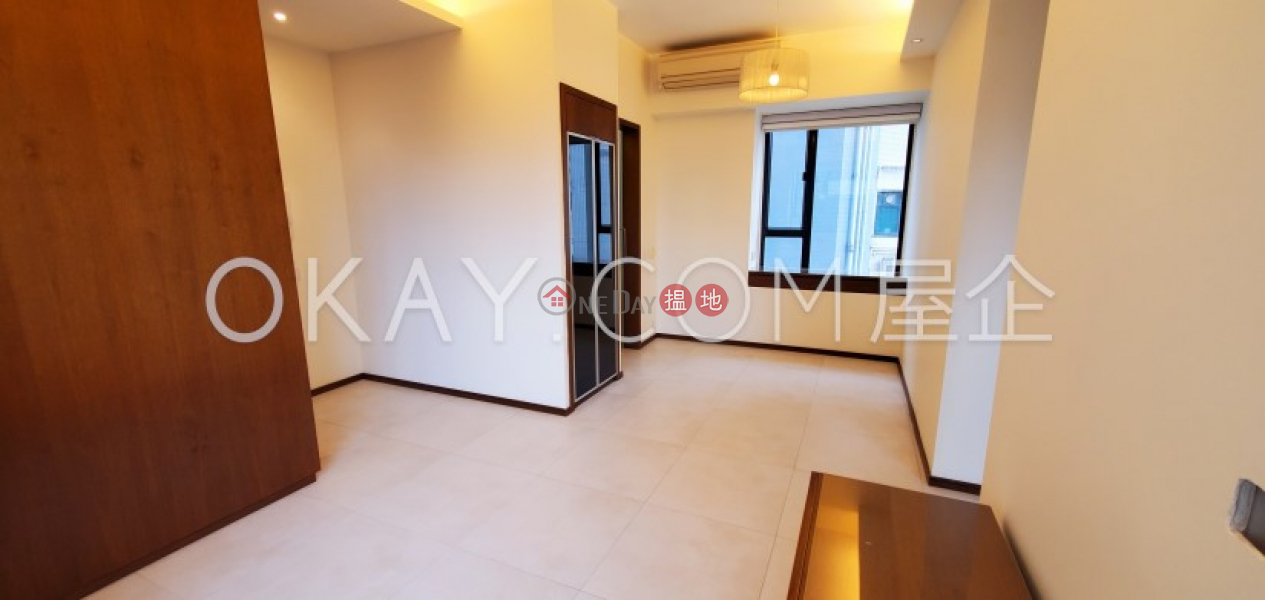 Luxurious 2 bedroom on high floor with sea views | For Sale | 1-9 Mosque Street | Western District, Hong Kong | Sales | HK$ 13.4M