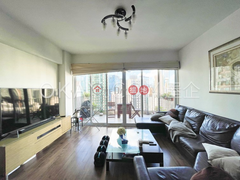 HK$ 30M, Monticello, Eastern District Tasteful 3 bedroom with balcony & parking | For Sale