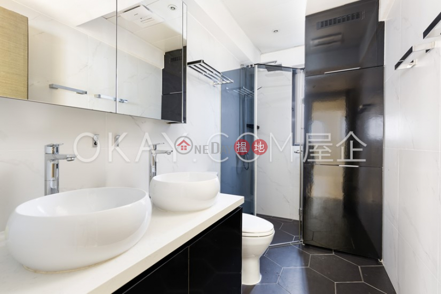 Efficient 2 bedroom on high floor with parking | For Sale | Chong Yuen 暢園 Sales Listings