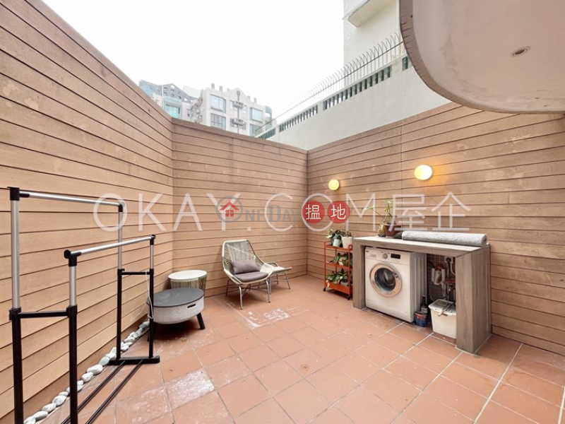 Property Search Hong Kong | OneDay | Residential | Rental Listings | Elegant 2 bedroom with terrace | Rental