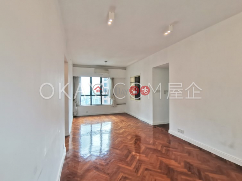 Stylish 2 bedroom on high floor | Rental, Hillsborough Court 曉峰閣 Rental Listings | Central District (OKAY-R12653)