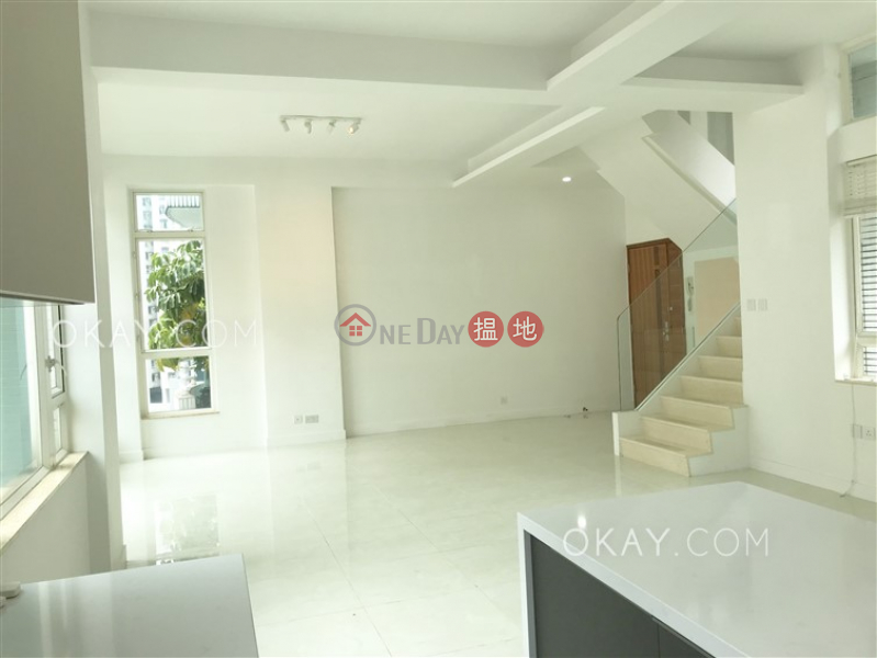 Rare 4 bedroom on high floor with rooftop & balcony | For Sale | Riverain Valley 御駿居 Sales Listings