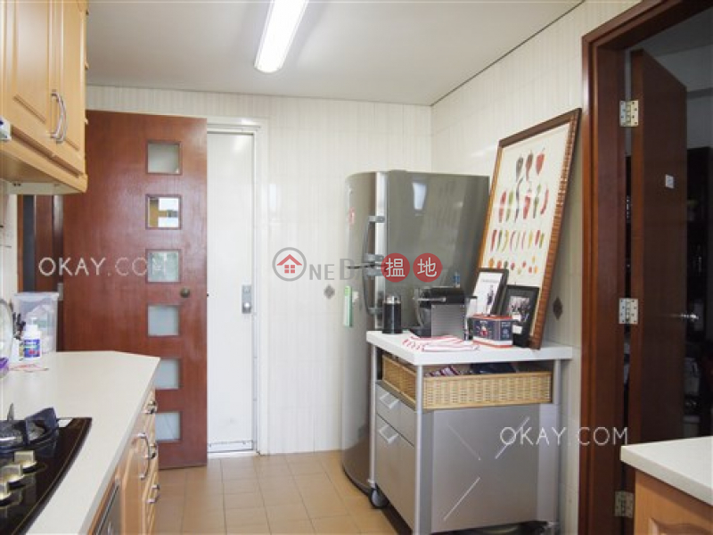 Unique 3 bedroom with parking | Rental, Po Garden 寶園 Rental Listings | Central District (OKAY-R38325)