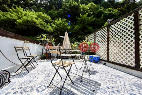 Generous 1 bedroom on high floor with rooftop | For Sale | 7 Village Terrace 山村臺 7 號 _0
