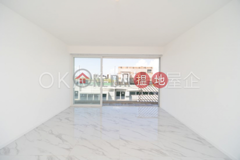 Beautiful 3 bedroom with balcony | Rental | Phase 3 Villa Cecil 趙苑三期 _0