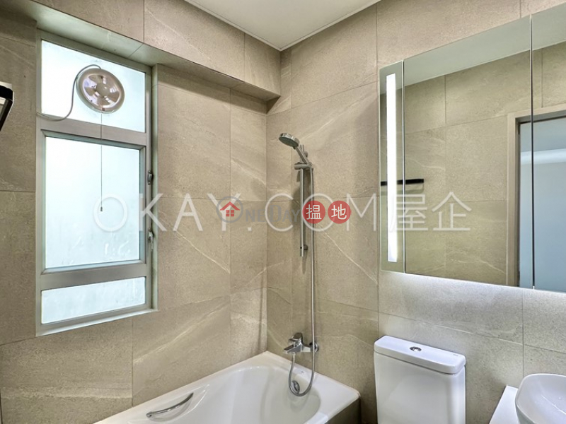 Efficient 3 bed on high floor with balcony & parking | For Sale | 41 Conduit Road | Western District, Hong Kong Sales HK$ 28M