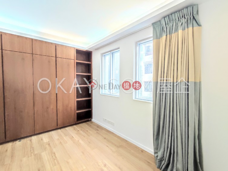 HK$ 26.8M | Seaview Mansion, Central District Rare 3 bedroom with balcony & parking | For Sale