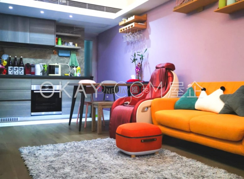 HK$ 13M Yan Yee Court, Wan Chai District | Lovely 2 bedroom with terrace | For Sale