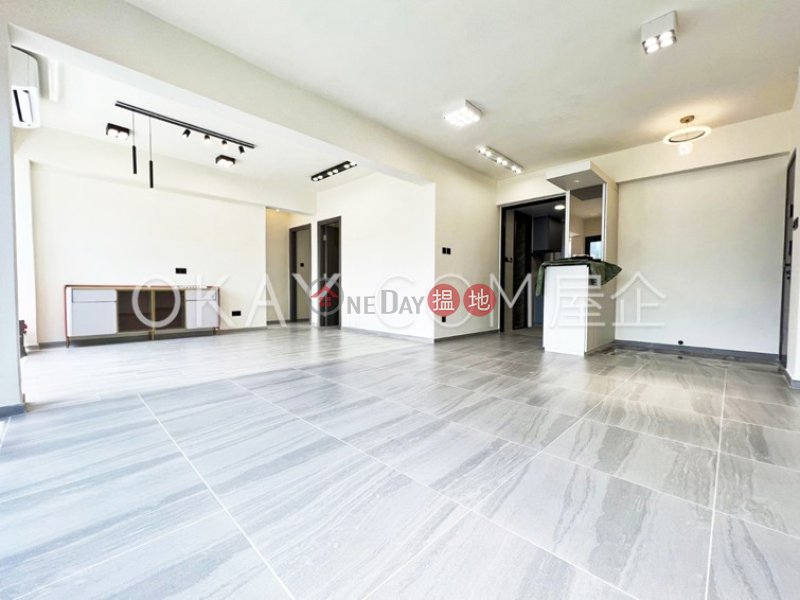 HK$ 1,980萬|怡興大廈灣仔區-3房3廁,極高層,露台怡興大廈出售單位